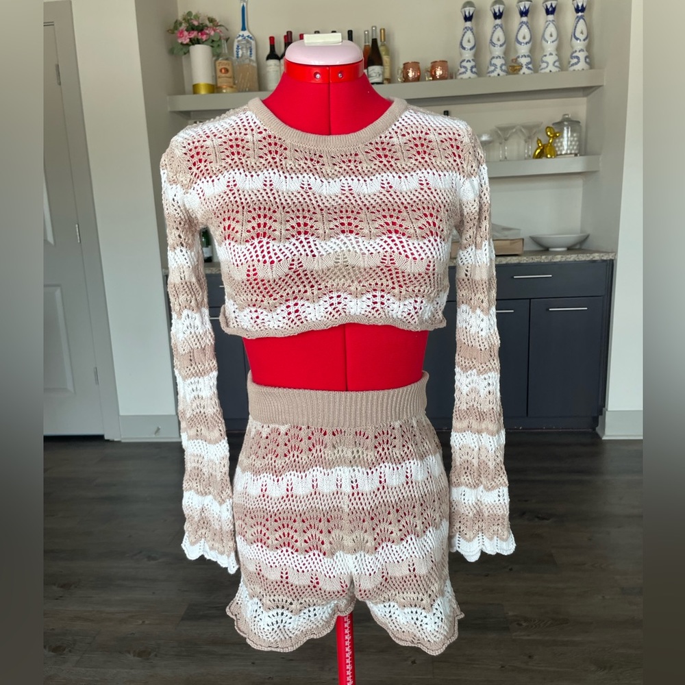 Princess Polly crochet set (long sleeve and shorts)